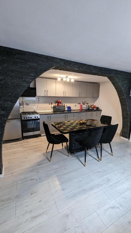 Casa Beatrice Villa Călimăneşti Exteriör bild